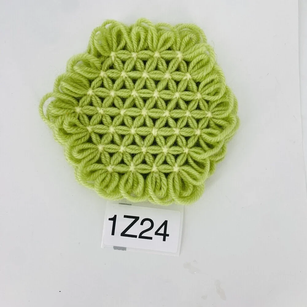 Vintage Handcrafted 5.5” Green Puffy Star Daisy Thick Crochet Potholder Trivet